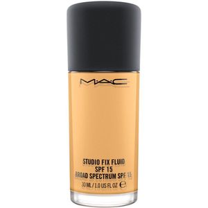 M·A·C Studio Fix Fluid SPF15 - foundation