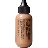 MAC Perfect Shot Radiance Face & Body Foundation 50 ml N4 Medium Plus Neutral
