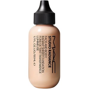 MAC Perfect Shot Radiance Face & Body Foundation 50 ml W0 Extra Light Warm