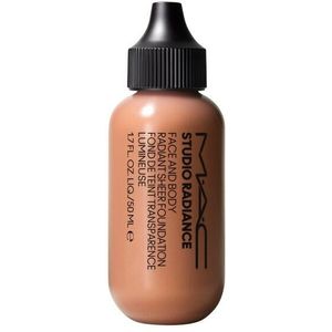 MAC Cosmetics Studio Radiance Face and Body Radiant Sheer Foundation Lichte make-up voor gezicht en lichaam Tint W4 50 ml