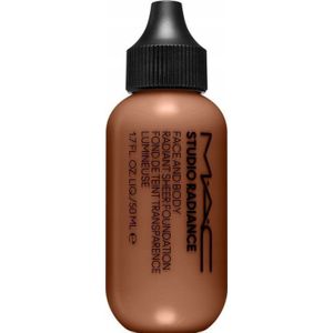 MAC Perfect Shot Radiance Face & Body Foundation 50 ml W5 Medium Dark Warm
