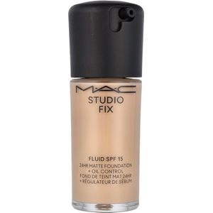 MAC Cosmetics Studio Fix Broad Spectrum Foundation SPF 15 NC16