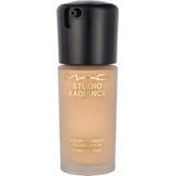 MAC Studio Radiance Serum Foundation 30 ml NC17.5