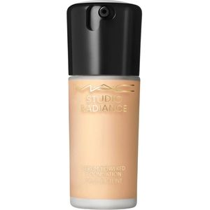 MAC Cosmetics Studio Radiance Serum-Powered Foundation Nc18