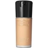 MAC Cosmetics - Studio Radiance Serum Foundation - NC35