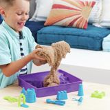 Kinetic Sand, Deluxe strandkasteel met 1,13 kg strandzand, inclusief vormen en gereedschap, sensorisch speelgoed voor kinderen vanaf 5 jaar