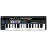 Novation 61SL MkIII MIDI-controller met 61 toetsen en sequencer