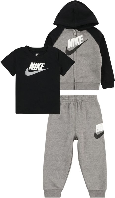 Nike - Set - Zwart - Sweatshirt met Capuchon en Ritssluiting - T-shirt en Broek