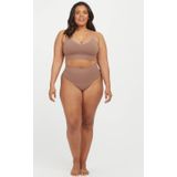 SPANX Ecocare Seamless Shaping seamless medium corrigerende string donkerbeige