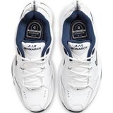 Nike air monarch iv in de kleur wit.