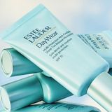 Estée Lauder Day Wear Sheer Tint Release Dagcrème - 30 ml - SPF15