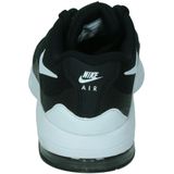 Nike air max invigor in de kleur zwart.