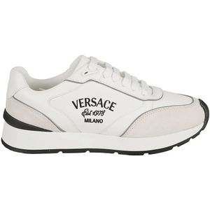 Versace, Schoenen, Heren, Wit, 42 EU, Leer, Witte Leren Sneakers met Versace Borduursel