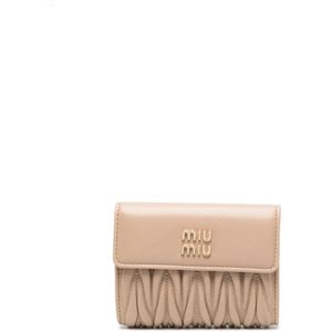 Miu Miu, Beige Matelassé Portemonnee met Gouden Logo Beige, Dames, Maat:ONE Size