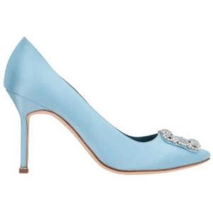 Manolo Blahnik, Blauwe Zijden Satijnen Hakken Décolleté met Multikleurige Kristallen Gesp Blauw, Dames, Maat:37 1/2 EU