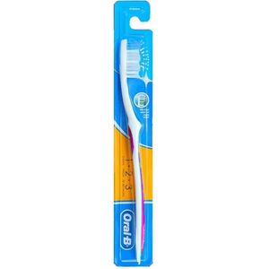Oral B - Tandenborstel - Hoog-Lage Borstelharen - Tongreiniger
