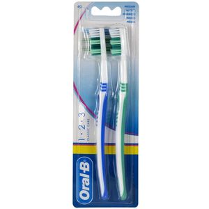Oral B Tandenbostel Classic Care 40 Medium