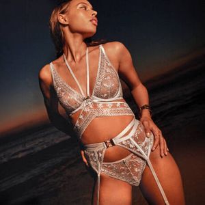 2DN12 - Triangle Bh - Zwart - Kant