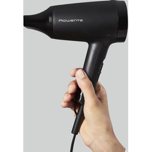 Rowenta Haartrockner CV1801 Express Style, 1600 W, Effiwatt-Technologie, ultraleicht, leistungsstark, Kaltlufttaste