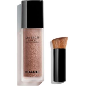 Chanel Les Beiges Water-Fresh Tint Lichte Hydraterende Foundation met Applicator Tint Deep 30 ml