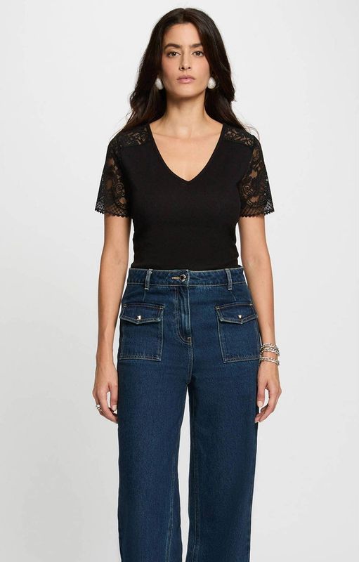 Morgan - Top - Zwart - Korte Mouwen - V-hals - Kantdetails