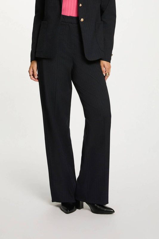 MORGAN, Marine M, 32