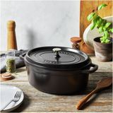 Staub - Ovaal - Braadpan - Zwart - Geëmailleerd Gietijzer - 5,5 Liter