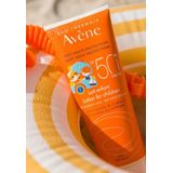 Avene SunSitive Kinder Sonnenmilch SPF 50+ 250 ml Milch