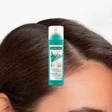 Klorane - Droogshampoo - Bruin - 150ml - Zuiverende Droogshampoo met Brandnetel