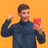 Lexibook - Classic G28 - Handheld Console - 200 Games - 2.8-inch Kleurenscherm