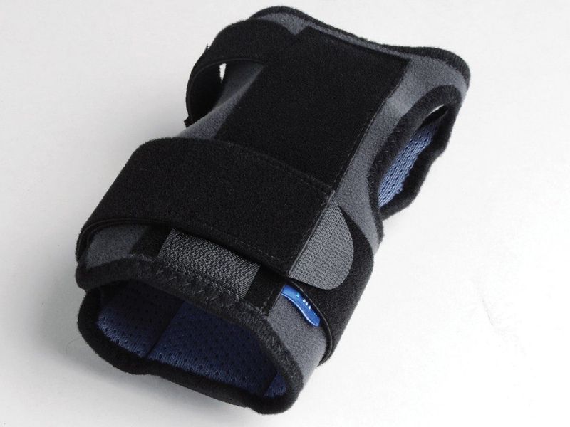 Thuasne Dynastab Dual Compacte Polsbrace - 3 - Universeel - Zwart