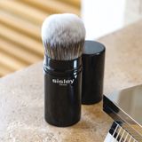 Sisley - Kabuki Brush - Make-up Kwast - Synthetisch - Uitschuifbaar