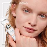 L'Oréal Paris Magic BB – Verzorgende dagcrème en make-up in 1 - BB Cream – Very Light