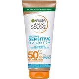 Garnier Zonnebrandmelk met SPF 50+, zeer lichte en residuvrije zonnecrème voor lichte en gevoelige huid, Ambre Solaire Sensitive Expert+, 1 x 175 ml
