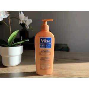 Mixa - Bodylotion - Abrikozenpitolie - Sheaboter - 200 ml
