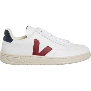 Leren sneakers met veters V12 VEJA. Leer materiaal. Maten 42. Multicolor kleur