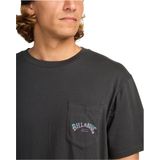 Billabong - Stacked Arch Pkt - T-shirt - Met Korte Mouwen