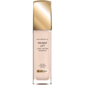 Max Factor Radiant Lift Long Lasting Radiance Foundation - 40 Light Ivory