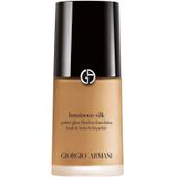 Giorgio Armani Lichtgevende zijde Vloeibare foundation, Nr. 7,8, 30 ml
