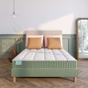 Deco boxspring met 15 flexibele latten LA REDOUTE INTERIEURS. Multiplex materiaal. Maten 140 x 200 cm. Groen kleur
