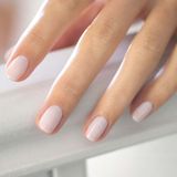 manucurist green flash Flash Instant Dry Extra Long Wear Nagellak 15 ml MILKY WHITE