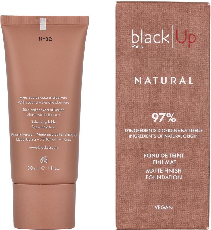 Black Up - Mat Finish Foundation - FNAT02 - 30 ml