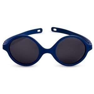 KI ET LA - Diabola 2.0 - Babyzonnebril 0-1 jaar CE-norm - Volledige UV-bescherming - Ultralicht - Zacht - Onbreekbaar - Blauw lichtfilter - Verstelbaar koord inbegrepen - Frans merk, Denim blauw, 0-12