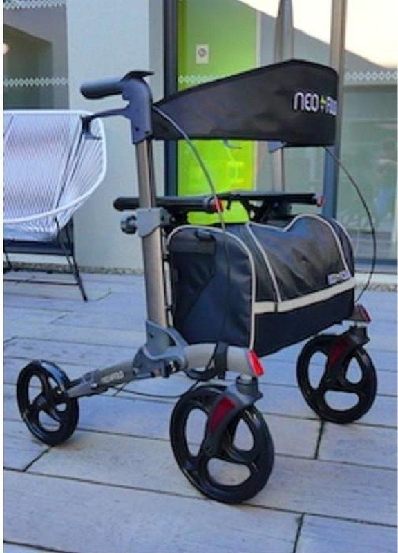 Rollator - Neo Fold Evolution - 4 Wielen - Opvouwbaar - Gevoerd