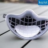 Koziol >>HI Community Mask, herbruikbaar en duurzaam mondkapje – gezichtsmasker - Cosmos Black - incl. 31 filters