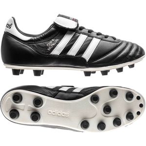 Adidas copa mundial fg in de kleur zwart.