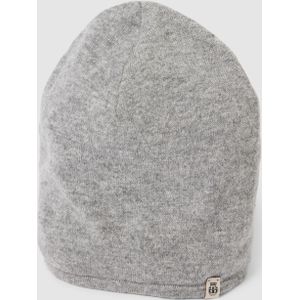 Beanie van kasjmier met labeldetail