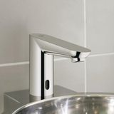 GROHE Euroeco Cosmopolitan E Infrarood elektronische wastafelkraan zonder menging M-Size , 36269000