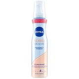 NIVEA Styling-Mousse Flexibele Curls&Care 4 x 150 ml krulschuim, extra sterk, haarschuim met vitamine B3, krulmousse geeft glans en soepelheid