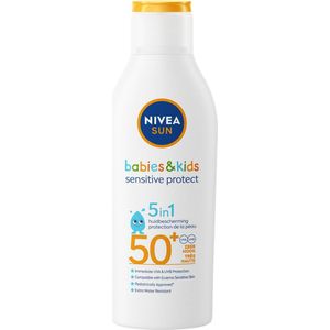 NIVEA SUN Babies & Kids Sensitive Protect Zonnebrand Melk - Baby en Kind - SPF 50+ - Parfumvrij - Geschikt voor de huid met eczeem - 200 ml